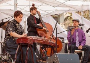 5 Reasons Companies Book Live Musicians Over DJs