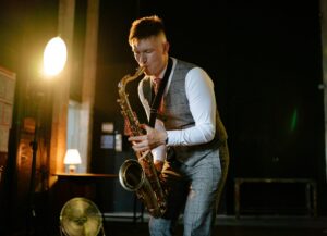 Why a Live Jazz Band Makes Every Cocktail Hour Better 